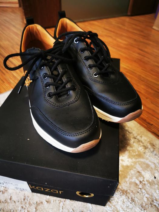 Sneakersy, buty Kazar