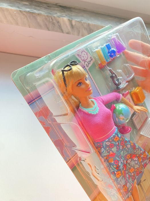 Barbie Professora