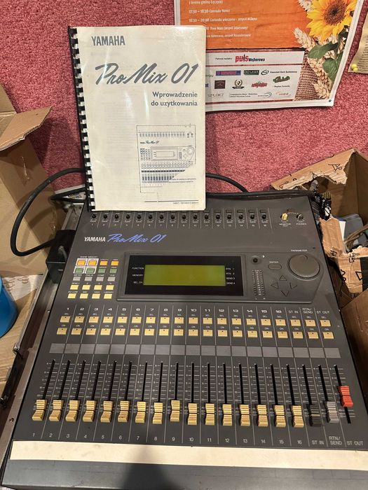 mikser cyfrowy Yamaha Promix01