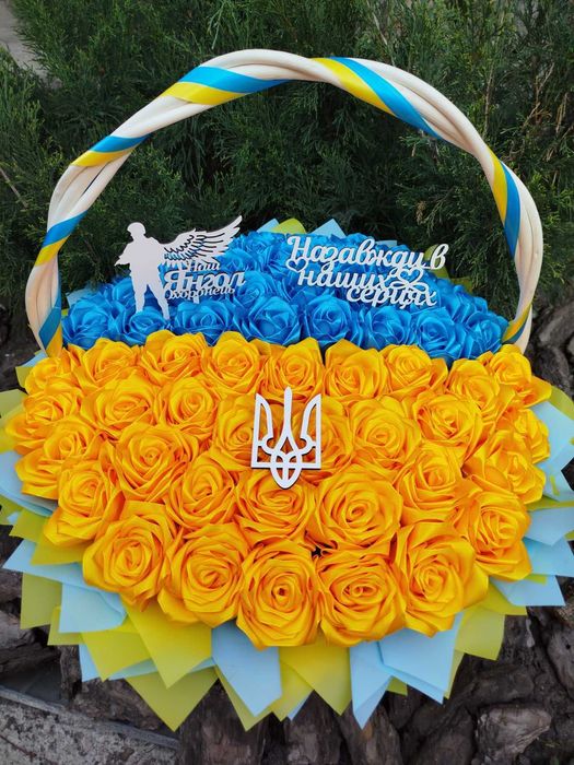 Букети з атласної стрічки