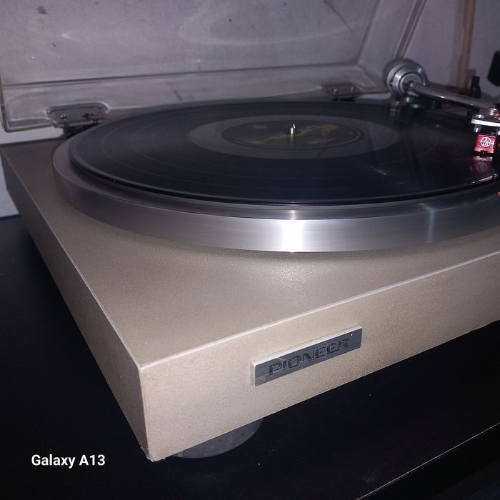 Gira-discos pioneer PL 514