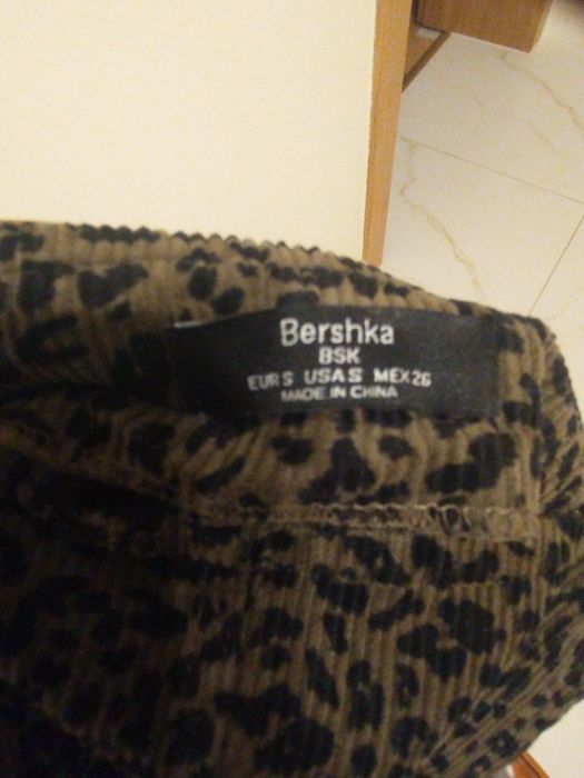 Sukienka ogrodniczka "Bershka"