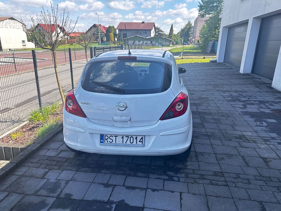 Samochód Ciężarowy Opel Corsa Van -Vat1