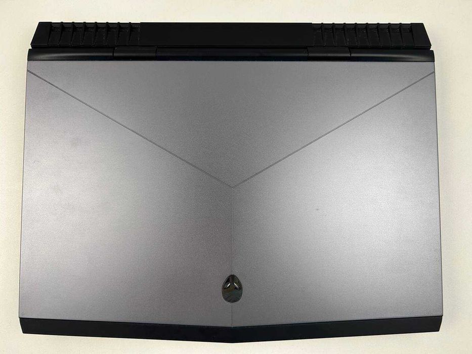 Ноутбук Dell Alienware 17 R4 17.3" Intel i7-7700HQ 16GB GTX 1060 6GB 128GB+256GB M.2 SSD 1TB HHD