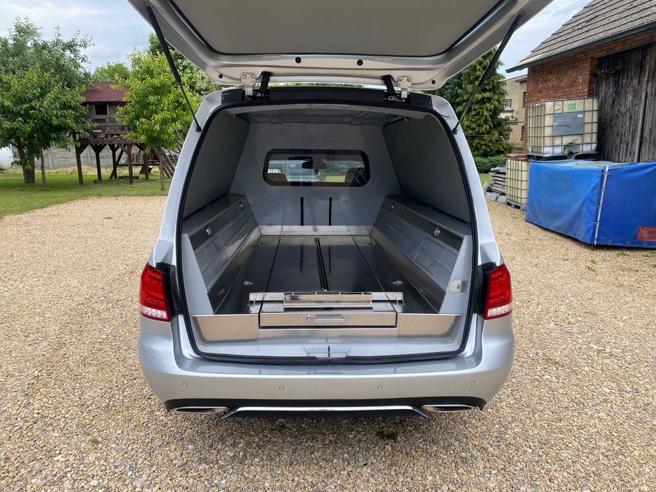 Karawan E klasa w 212 lift Bautex