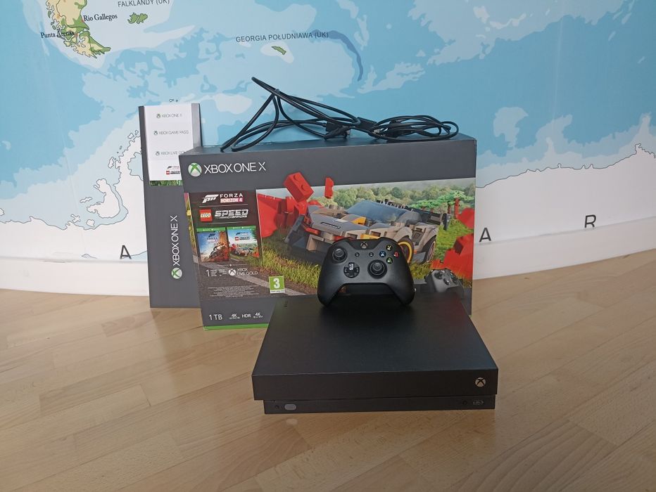 Xbox one X 1tb | 1 pad