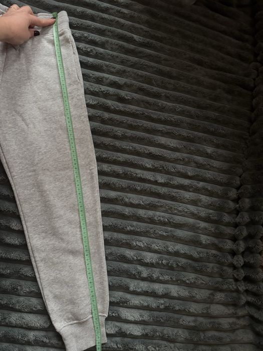 Продам тепленькі спортивні штани для хлопчика від H&M