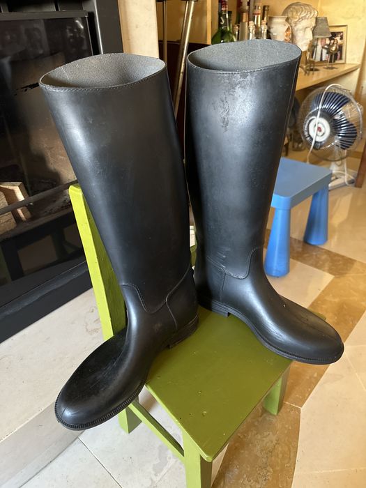 Vendo botas em pele e botas de montar estas 43