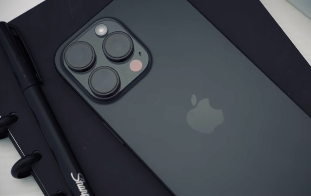 iPhone 16 Pro Max