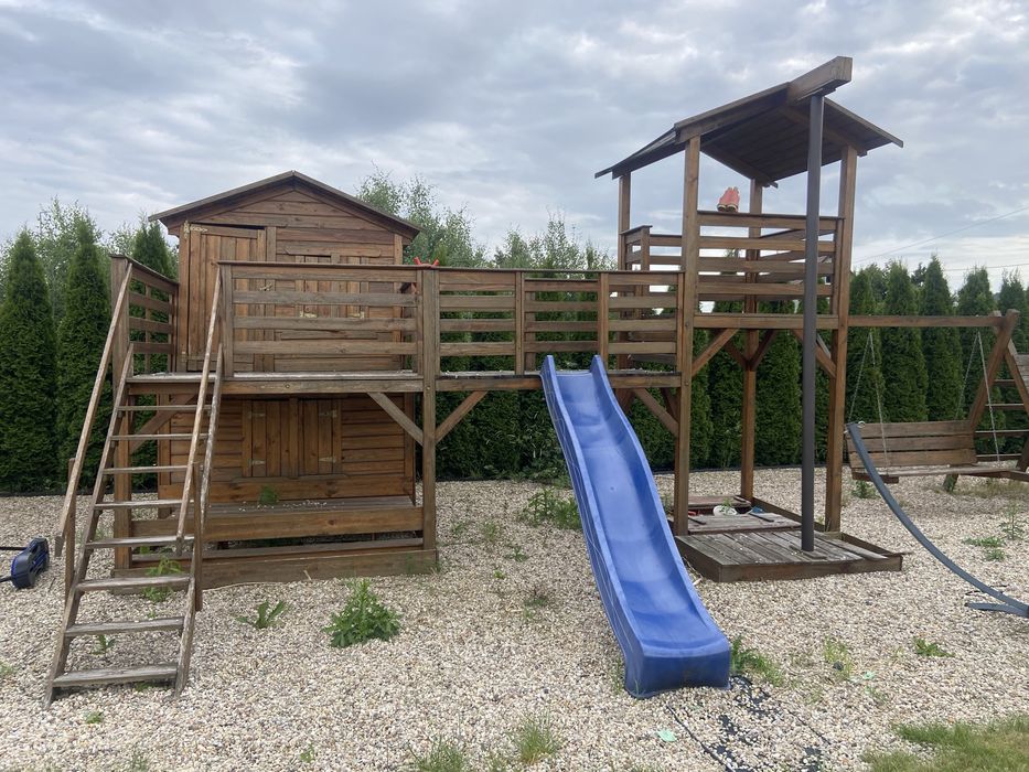 Używany duży drewniany plac zabaw