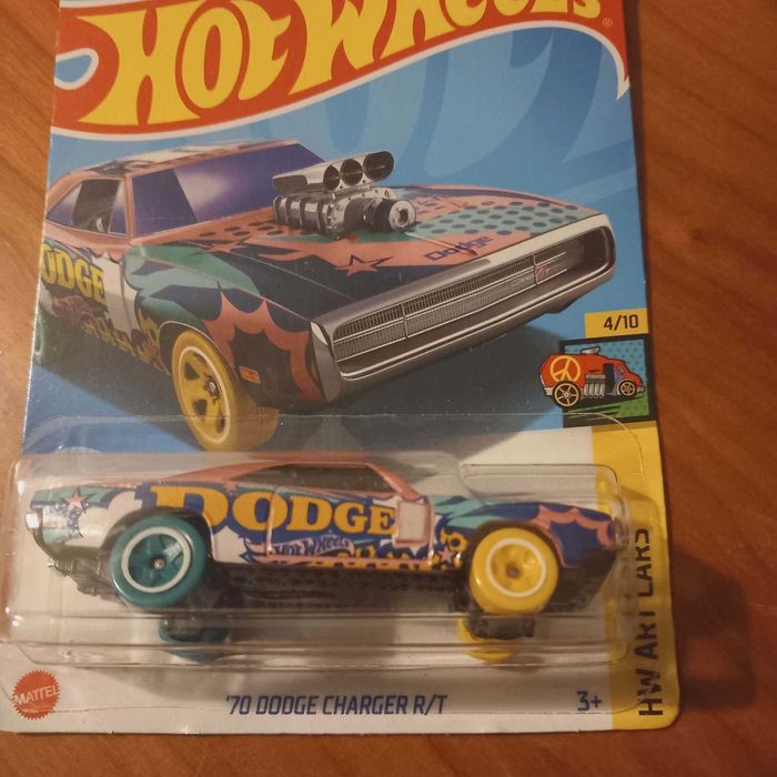 Hot Wheels NOVOS Dodge com 20% de desconto