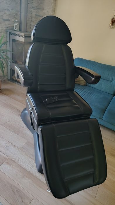 Fotel Podologiczny / kosmetyczny , trzy silniki, transport