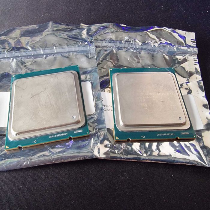 2x Intel Xeon E5-2630L V2