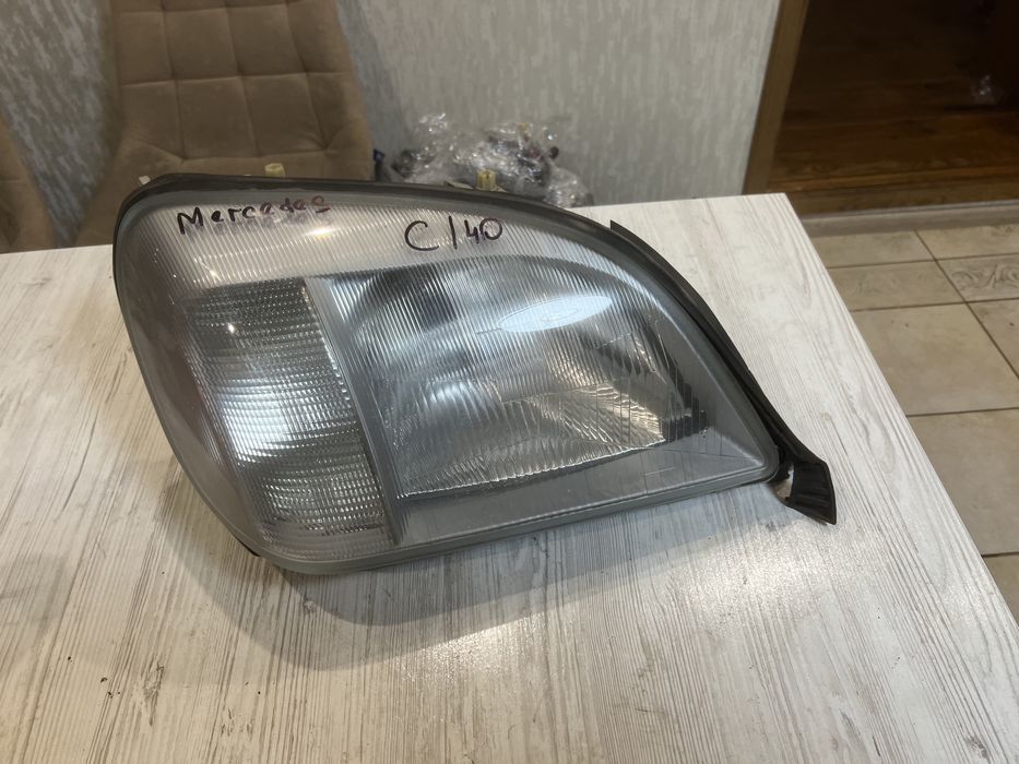 Mercedes-Benz W140 Coupe cl правая фара Glass Bosch 1305544172