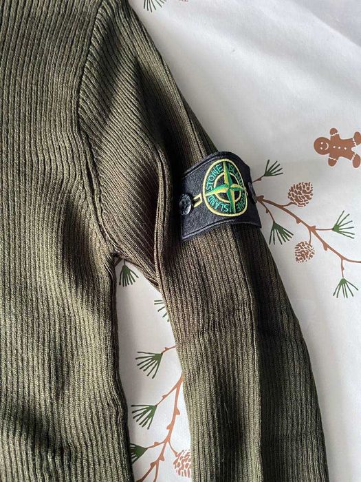 Кофта під горло Stone Island олива з патчем НОВА