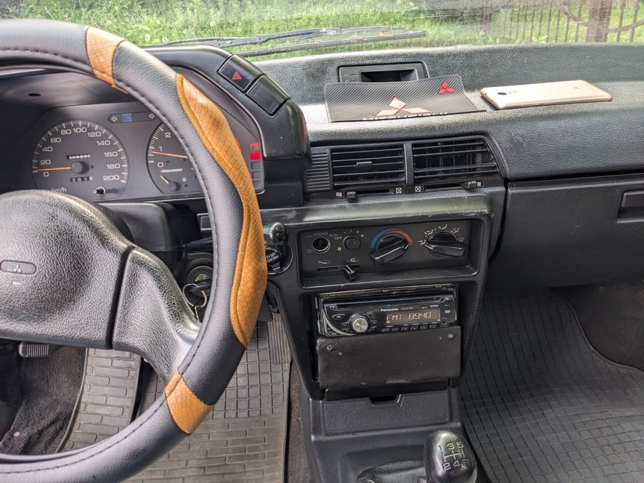 Продам авто Митсубиси Лансер.