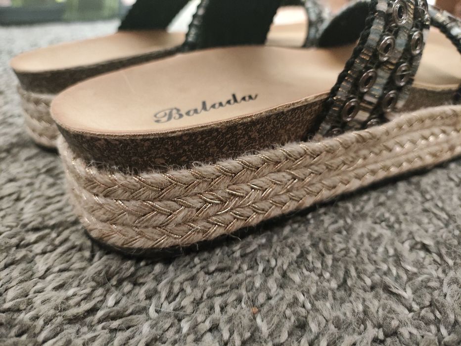 Klapki damskie na lato