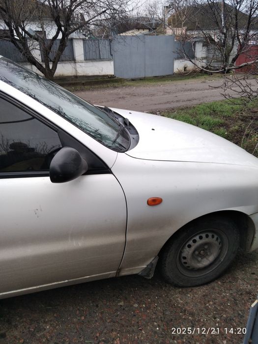 Пропоную до продажу легковий автомобіль.