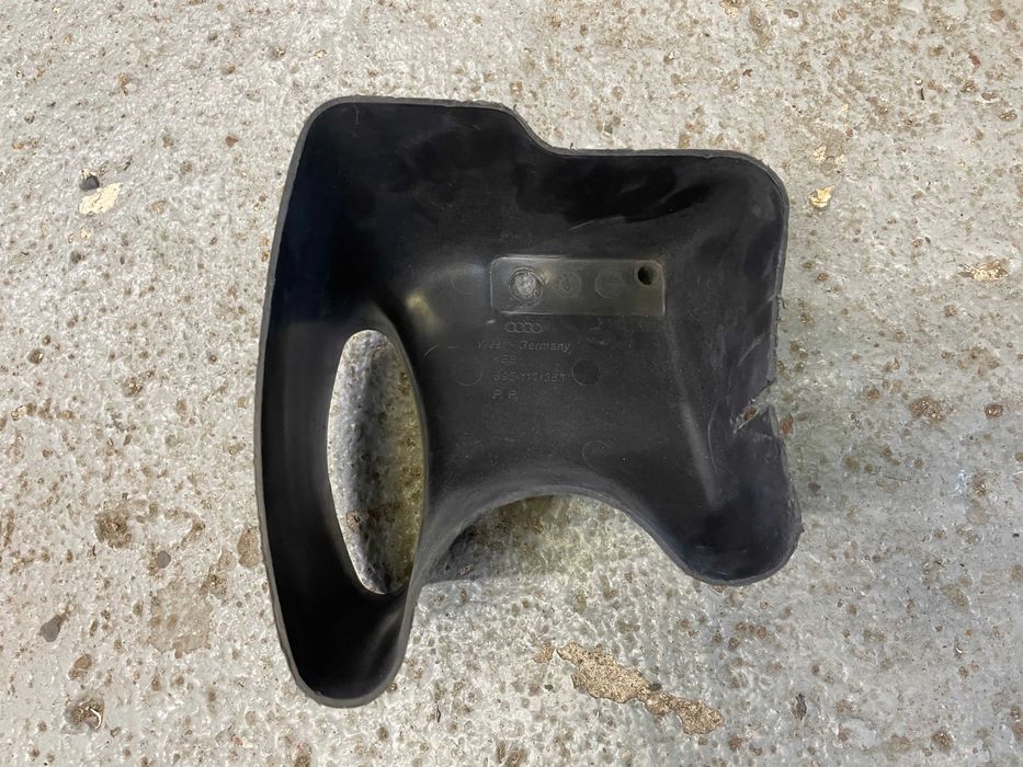 Wlot na chłodnice oleju Audi S2