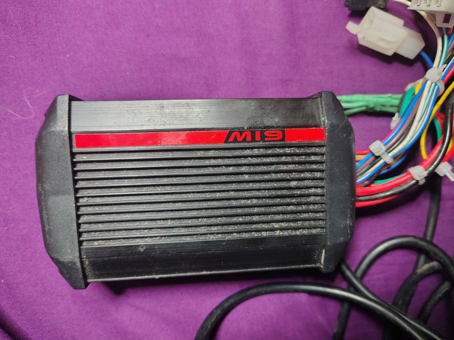 Синусний контролер 36V/48V 350W (700W) MDX MI9