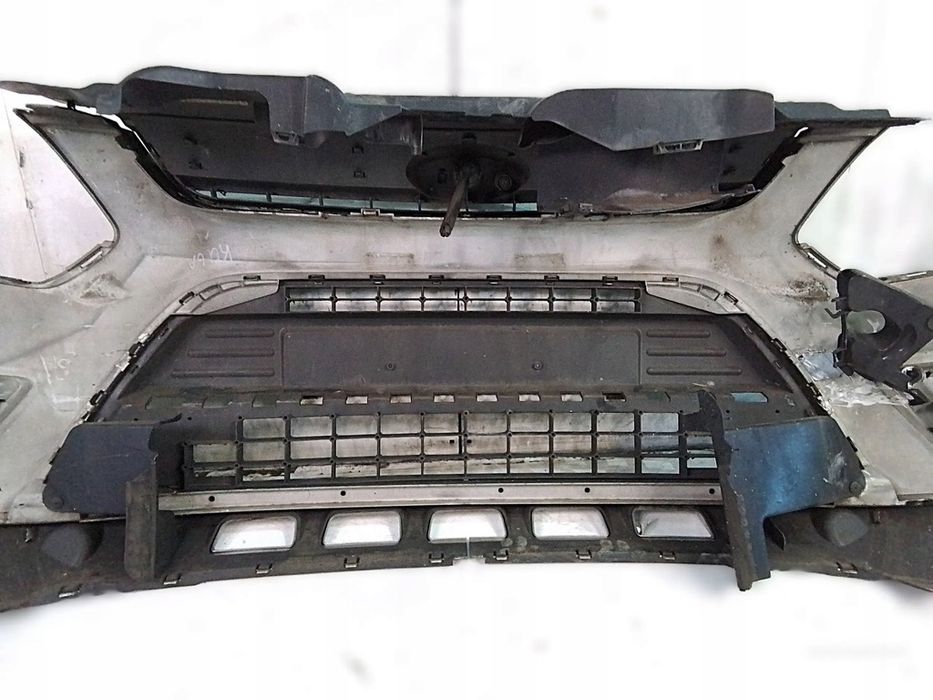 Ford Kuga I MK1 Zderzak Przód Halogen