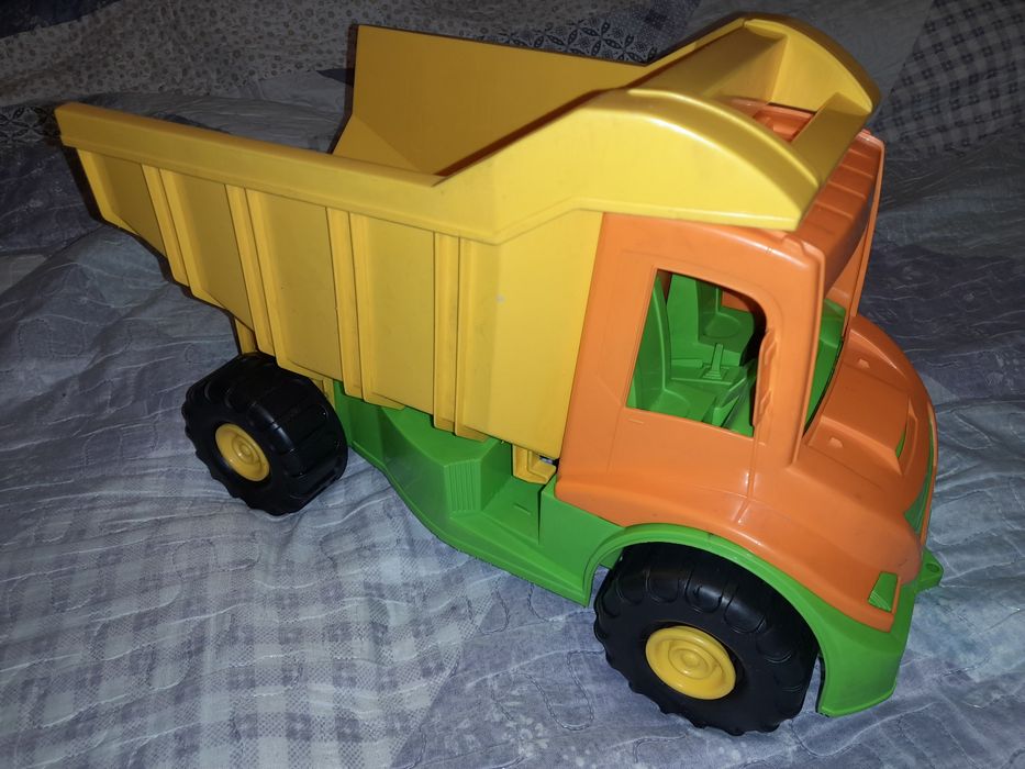 Великий грузовик машина  Wader самоскид самосвал. Довжина 37см.