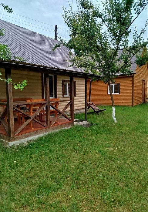 Відпочинок біля озера