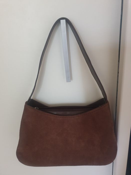 Firmowa zamszowa torebka