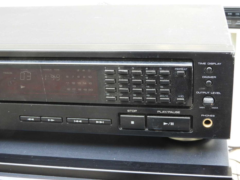 Odtwarzacz CD Kenwood DP - 4030