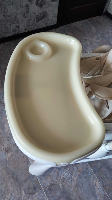 Стільчик для годування CARRELLO Caramel 1