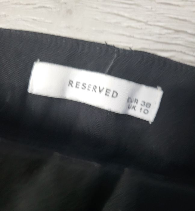 Spodnie damskie eleganckie Reserved