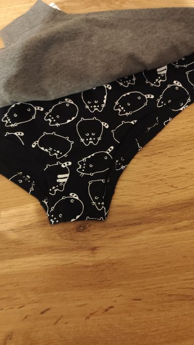 Damskie majtki..