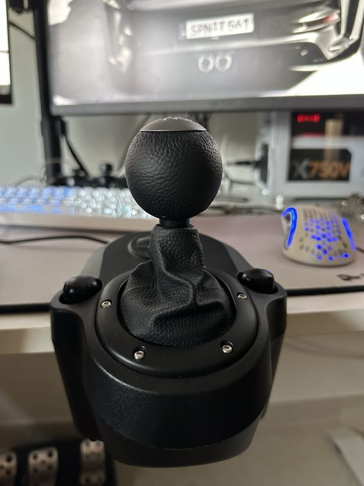 Vendo G29 + Shifter