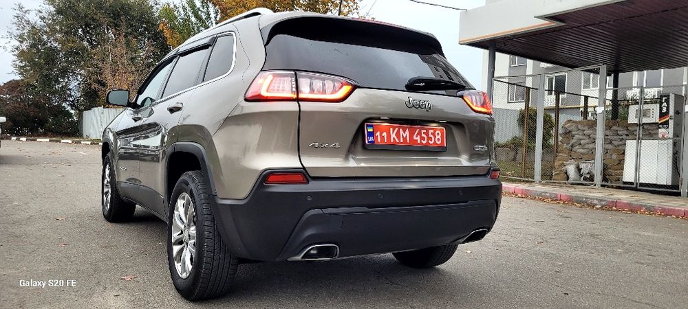 Jeep Cherokee Latitude Lux 2021 3.2 AWD