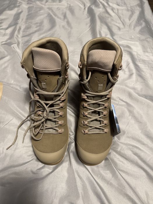 Buty Meindl Desert Defence rozmiar 8 UK.