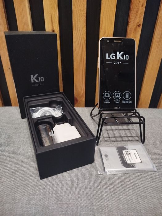 Telefon LG K10 2017 stan idealny