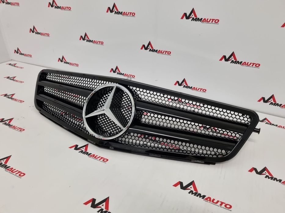 Grelha Frontal Mercedes C W204 AMG 2 Lâminas Preta