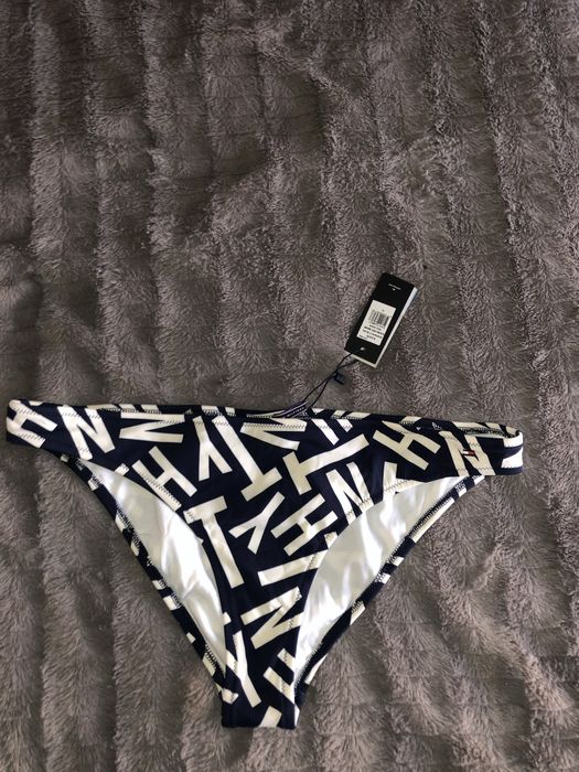 Kostium tommy hilfiger