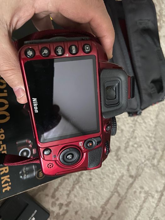 Продам фотоапарат Nikon D3100