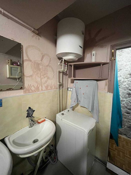 Продам кімнати в гуртожитку