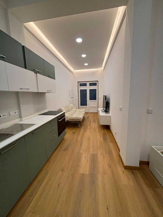 Studio na Parede com Garagem
