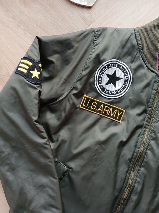 Kurtka pilotka military bomberka vintage khaki naszywki Butik / S / 36