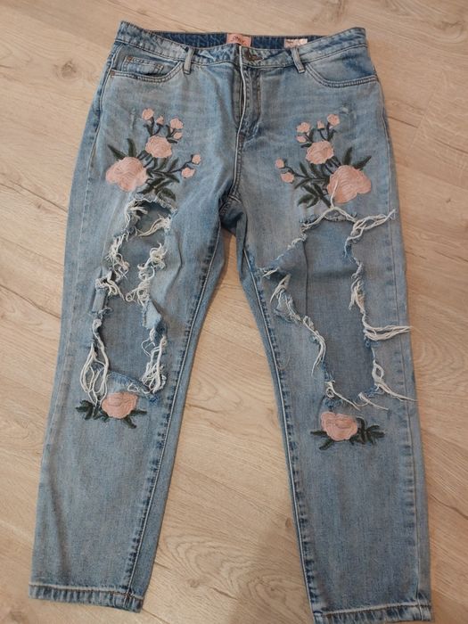 only jeansy boyfriend kwiaty dziury 31 XL