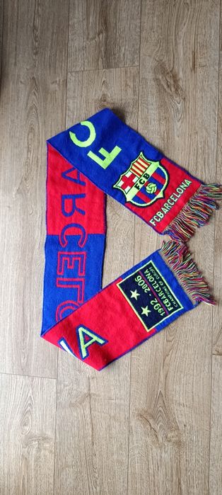 FC Barcelona szalik piłkarski sportowy używany