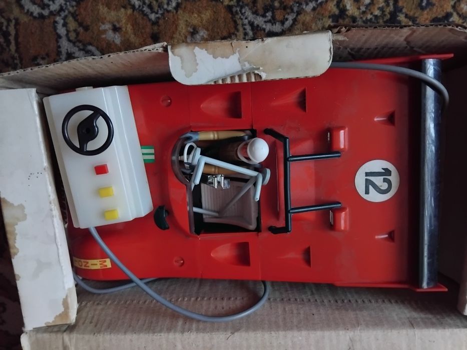 Ferrari 312 производства ГДР. Масштаб 1:12, Piko, середина 80х.