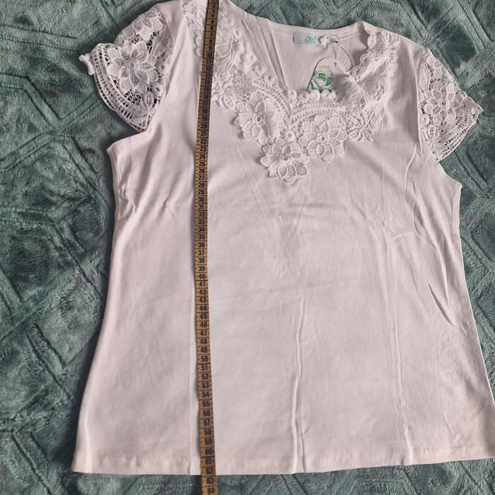 Bluzka krótki rękaw gipiura biała roz. 2XL/3XL