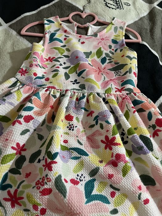 Сукня нарядна для дівчинки