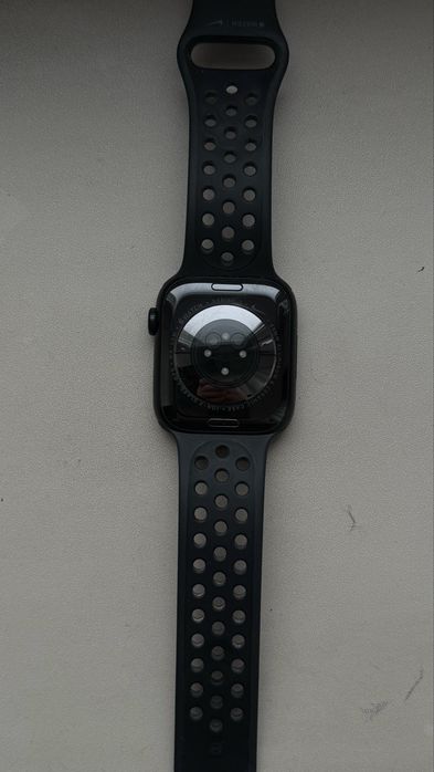 Продам Эпл воч 7 (найк)