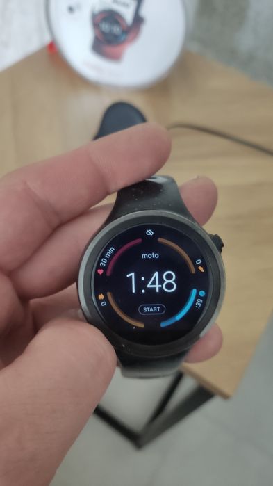 Motorola Moto 360 Smartwatch