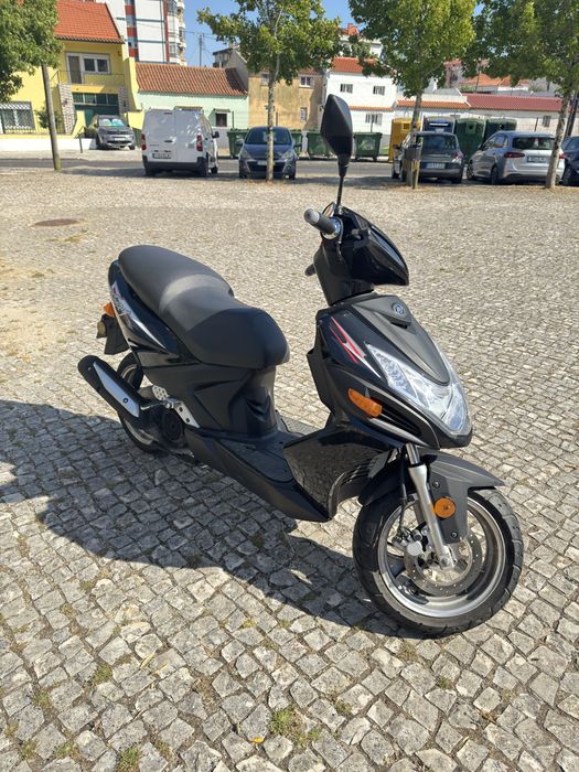 Scooter 125cc - 9500km